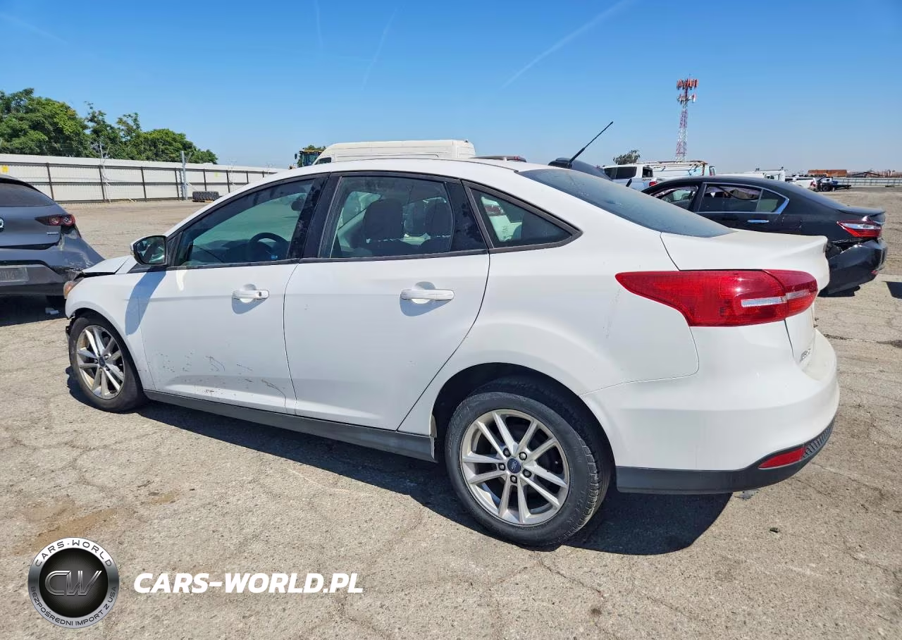 2017 Ford Focus Se VIN:1FADP3F2XHL218003 - 2