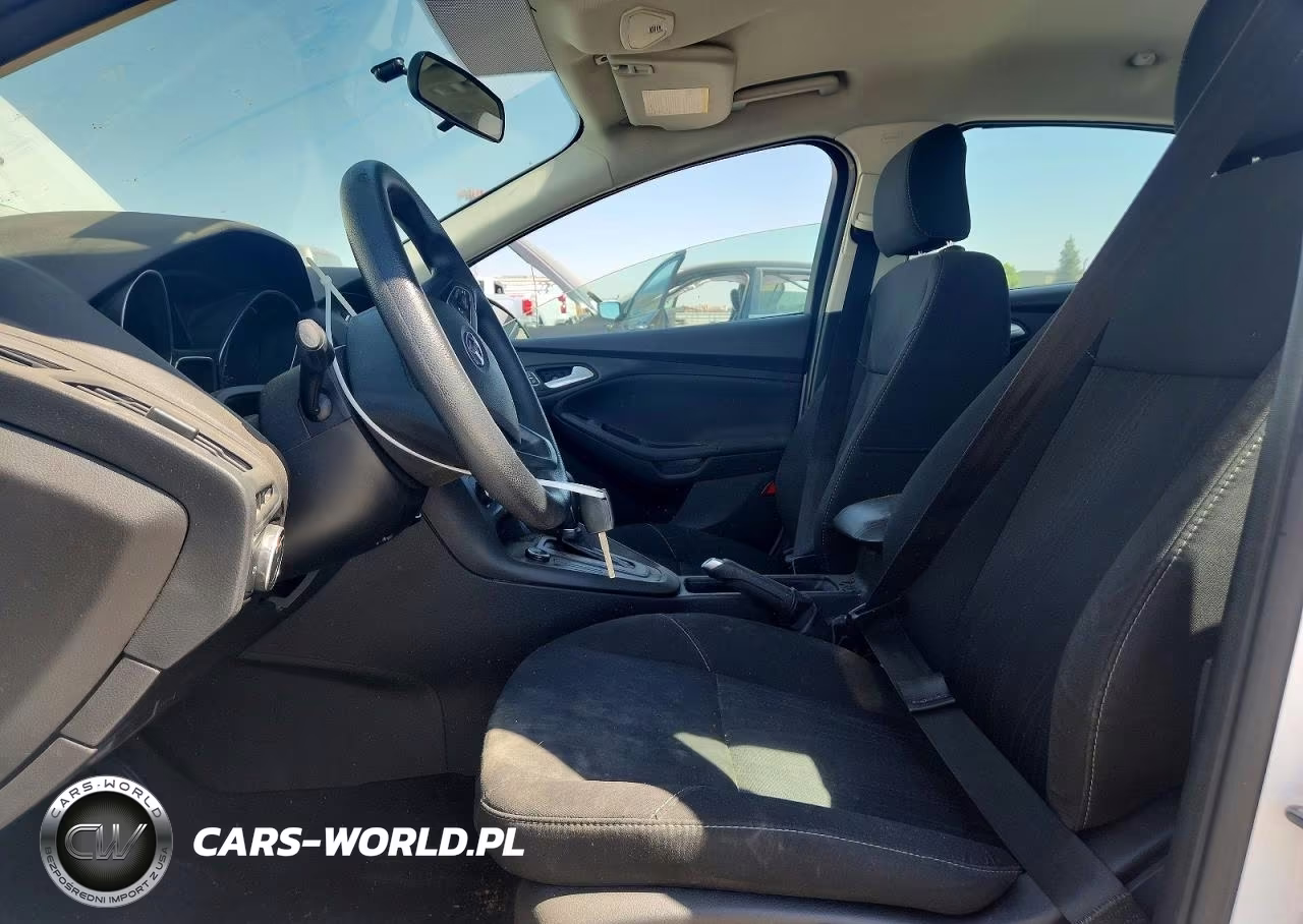 2017 Ford Focus Se VIN:1FADP3F2XHL218003 - 7