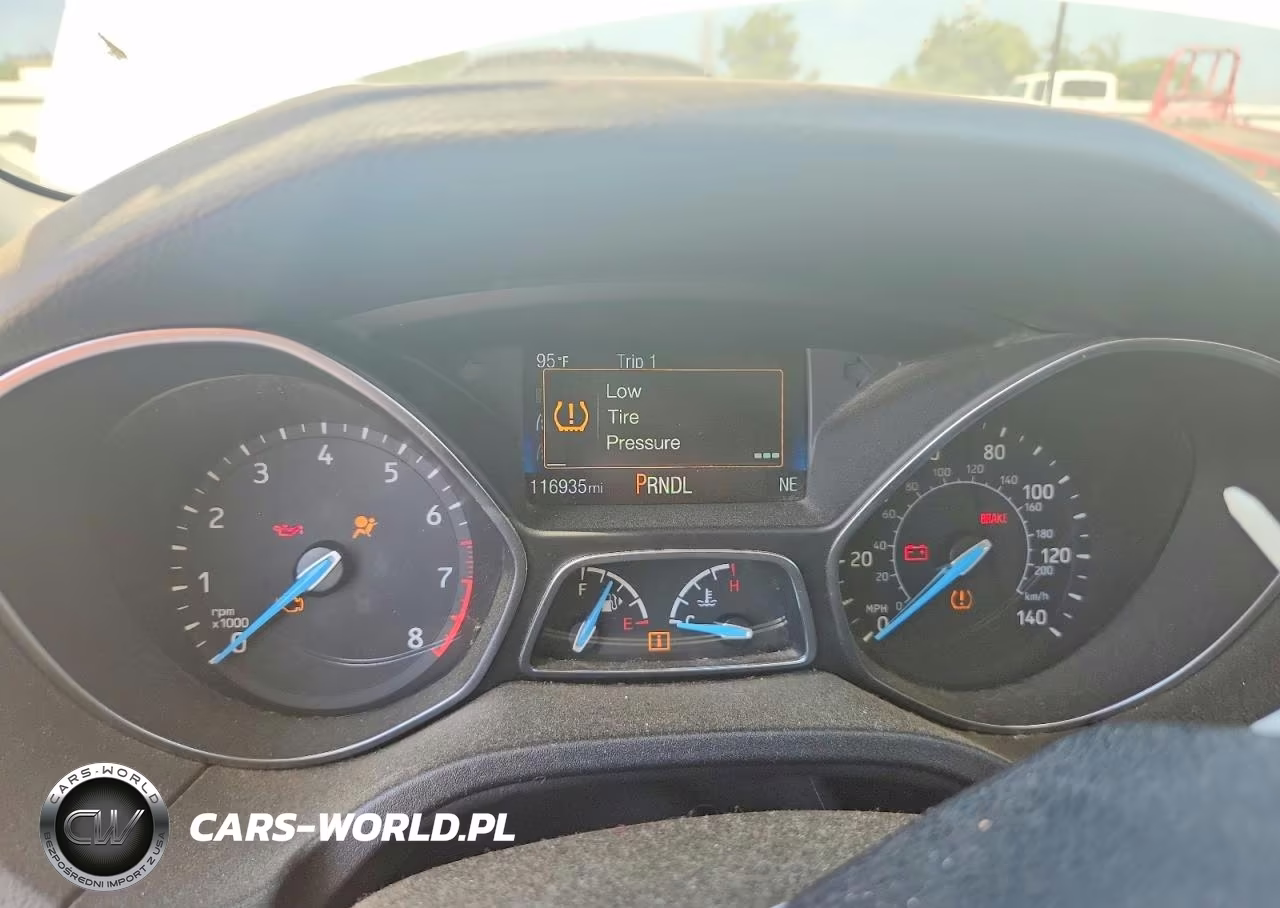 2017 Ford Focus Se VIN:1FADP3F2XHL218003 - 9
