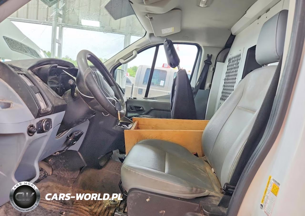 2018 Ford Transit 150 Delivery Van VIN:1FTYE1ZM5JKA31654 - 7