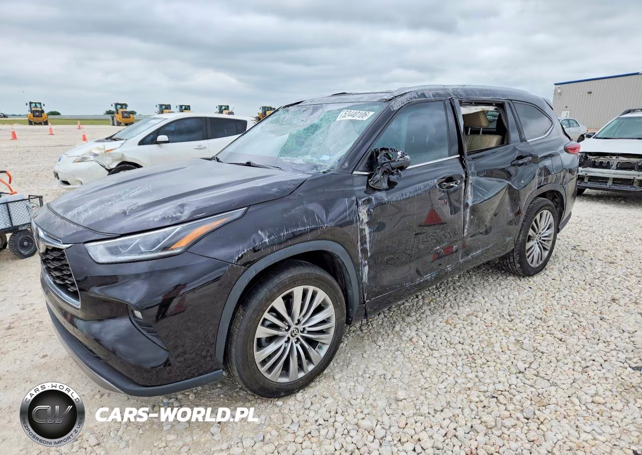 2022 Toyota Highlander Platinum – zdjęcie 1 z 13