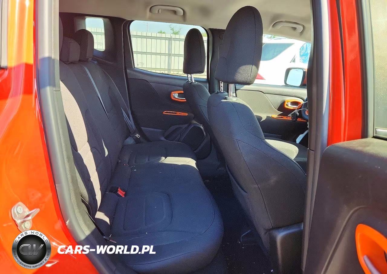 2021 Jeep Renegade Latitude VIN:ZACNJDBB5MPM33867 - 11