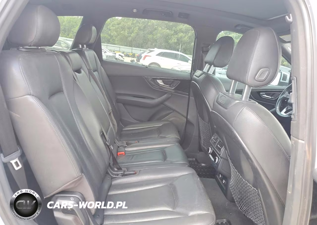 2018 Audi Q7 Prestige VIN:WA1VAAF70JD019343 - 11