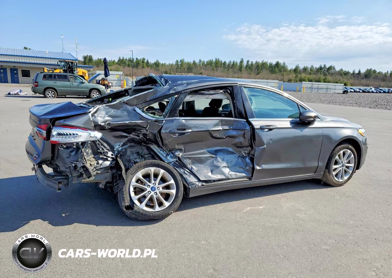 2020 Ford Fusion Se VIN:3FA6P0LU9LR158125 - 3