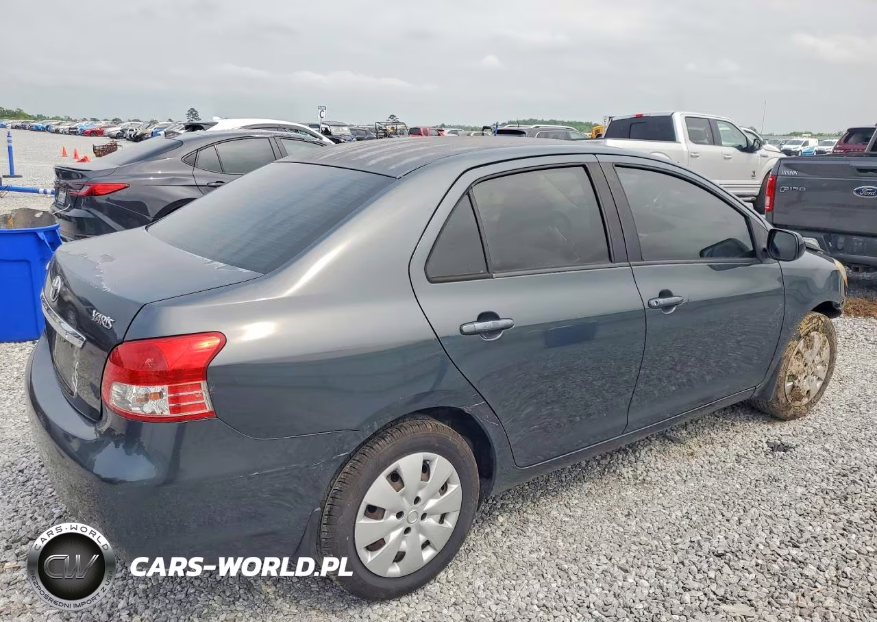 2007 Toyota Yaris Base VIN:JTDBT923571048450 - 3
