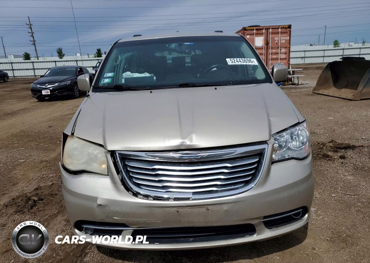 2015 Chrysler Town & Country Touring VIN:2C4RC1BG0FR553969 - 5