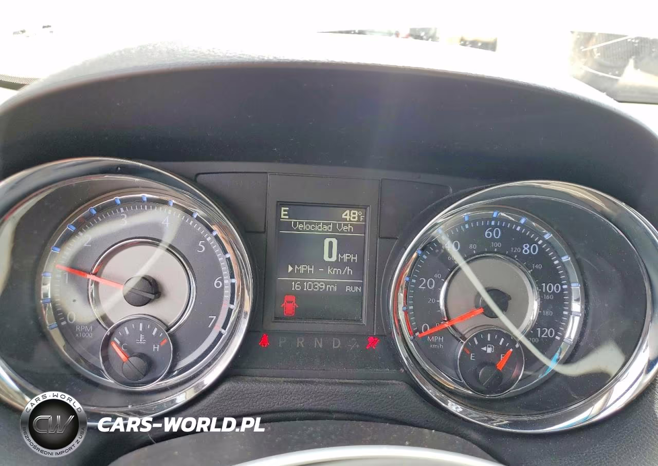 2015 Chrysler Town & Country Touring VIN:2C4RC1BG0FR553969 - 9