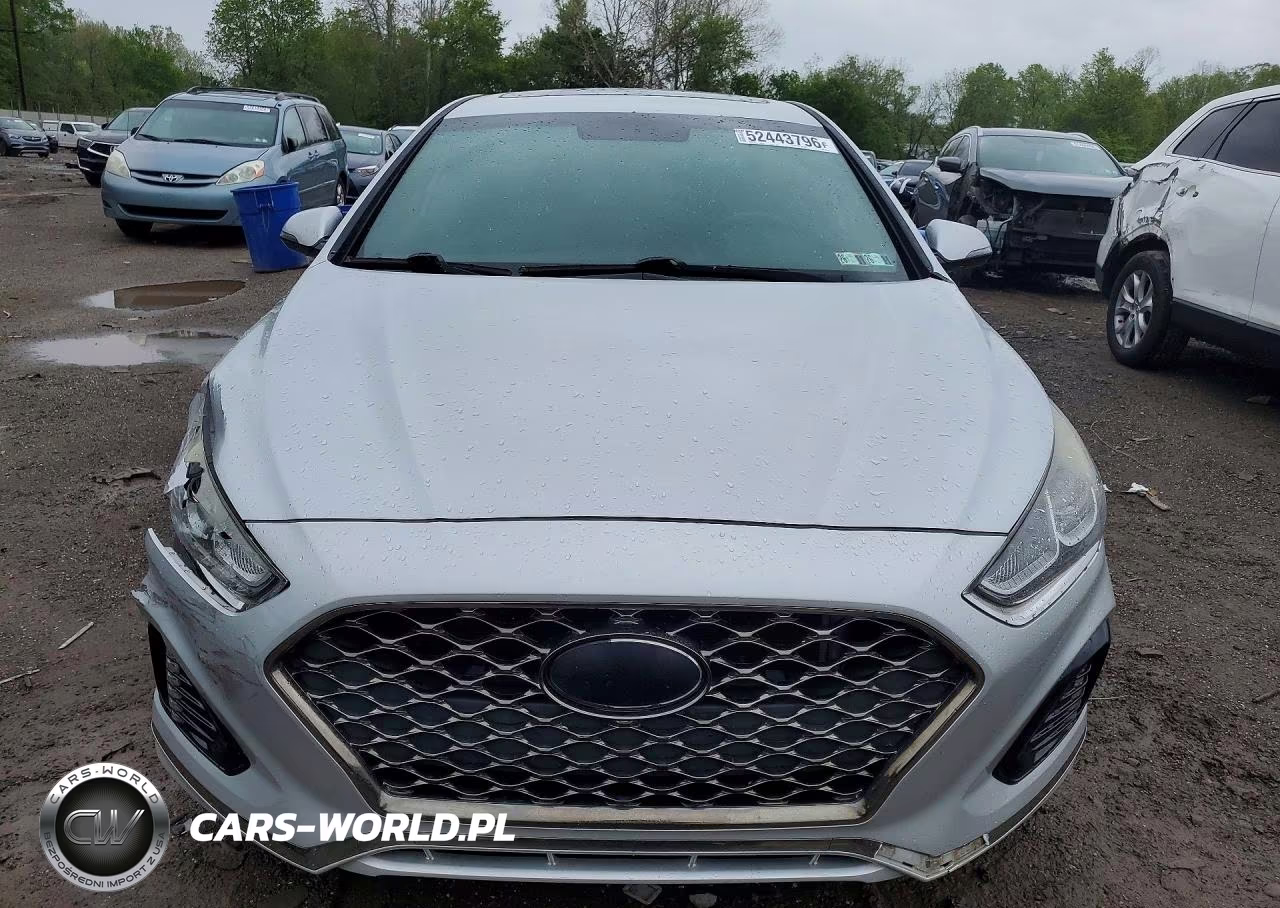 2018 Hyundai Sonata Sport VIN:5NPE34AF2JH682164 - 5