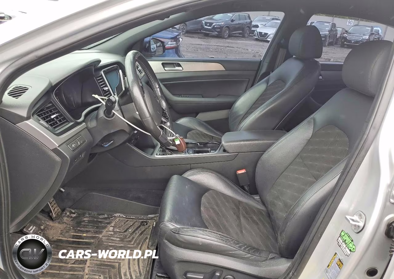 2018 Hyundai Sonata Sport VIN:5NPE34AF2JH682164 - 7