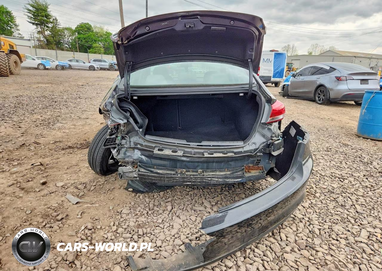 2018 Hyundai Elantra Sel VIN:5NPD84LF1JH395229 - 6