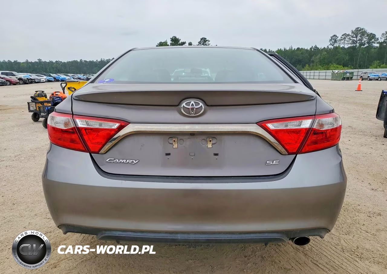 2017 Toyota Camry Se VIN:4T1BF1FKXHU640772 - 6