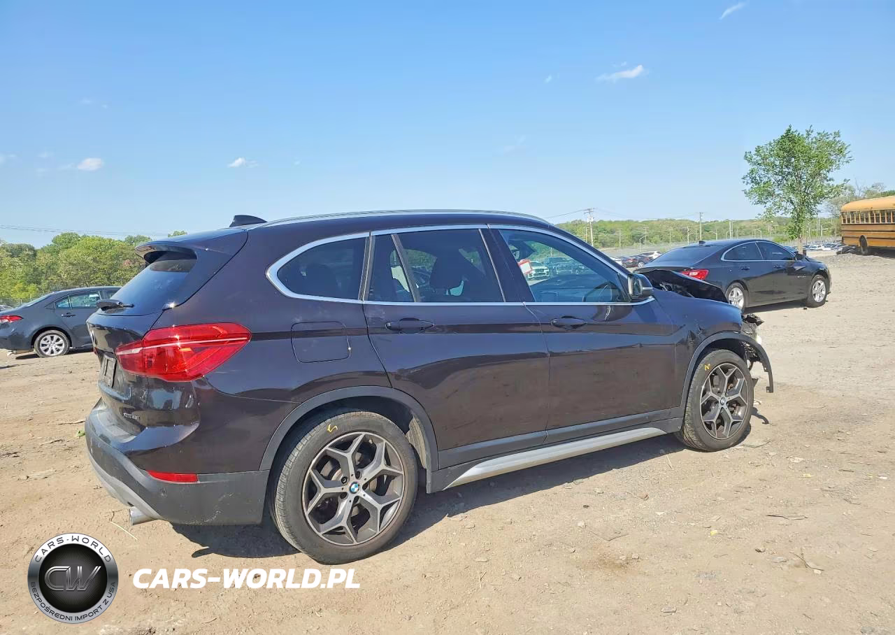 2018 BMW X1 xDrive28I VIN:WBXHT3C31J5L33719 - 3