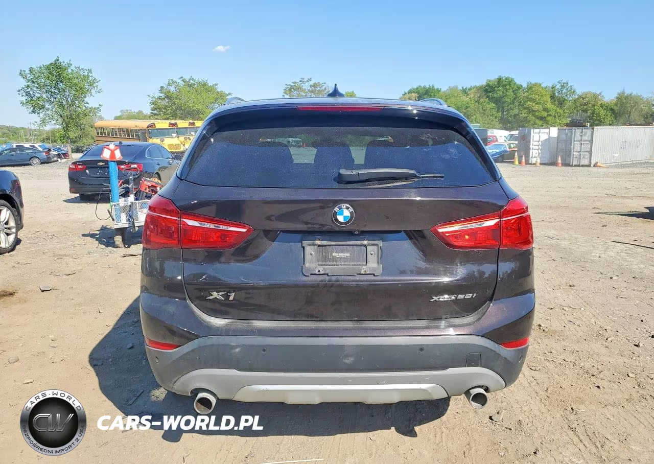 2018 BMW X1 xDrive28I VIN:WBXHT3C31J5L33719 - 6
