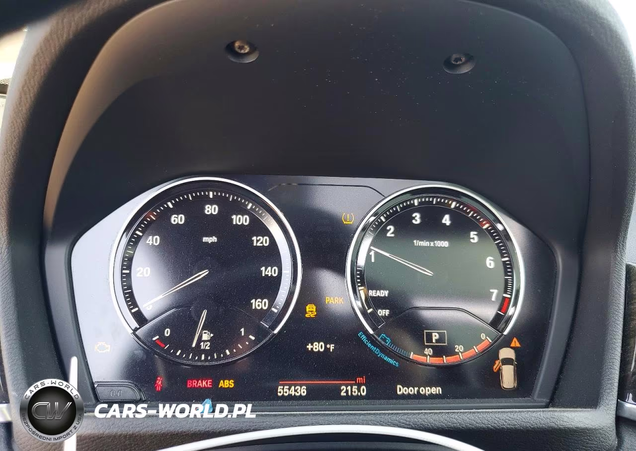 2018 BMW X1 xDrive28I VIN:WBXHT3C31J5L33719 - 9