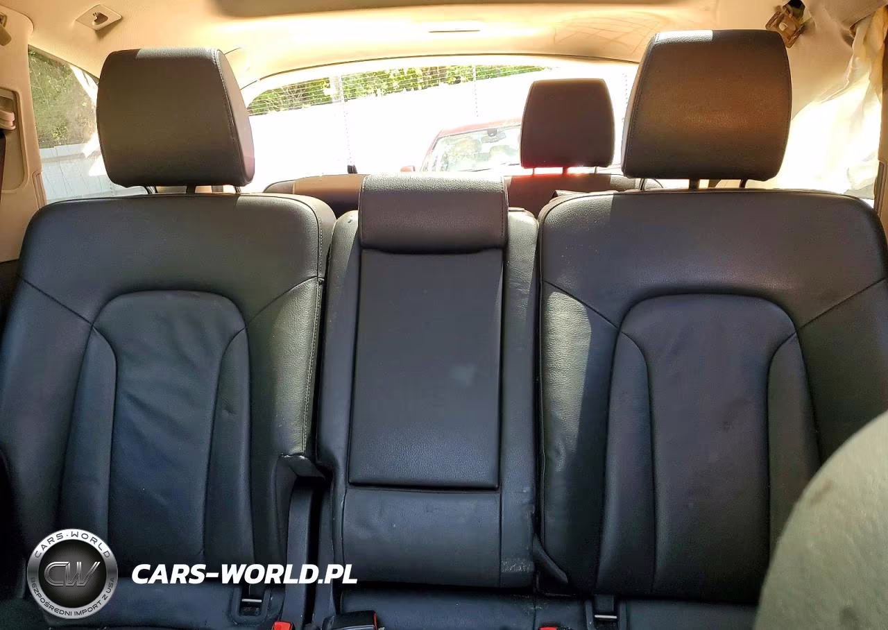 2015 Audi Q7 Premium Plus VIN:WA1LGAFE6FD008715 - 10