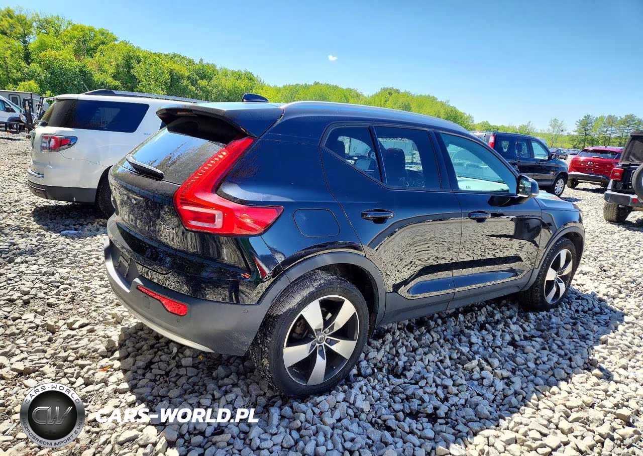 2019 Volvo Xc40 T5 Momentum VIN:YV4162XZ1K2014271 - 3