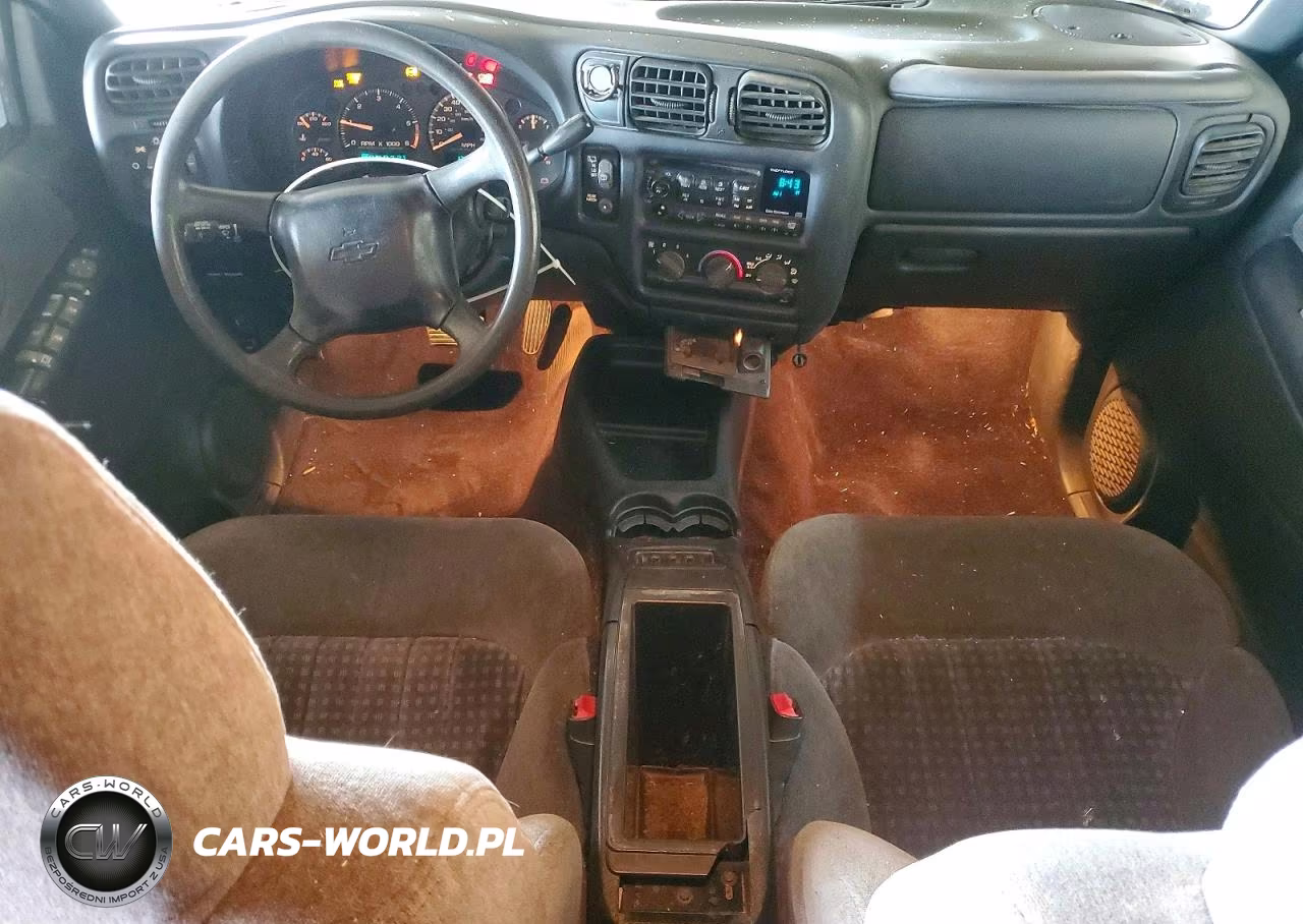2001 Chev Blazer VIN:1GNCS13W71K266688 - 8