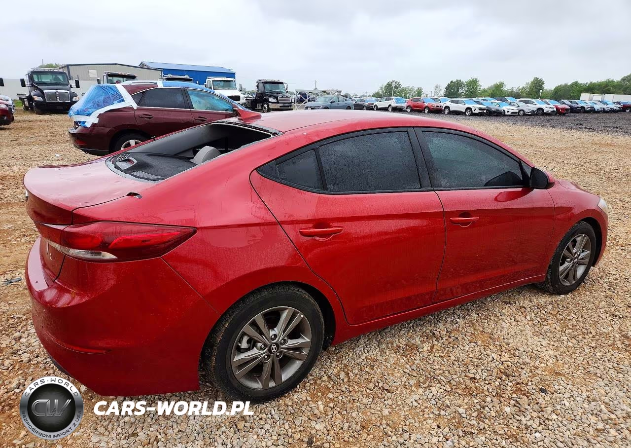 2018 Hyundai Elantra Sel VIN:5NPD84LF7JH339425 - 3