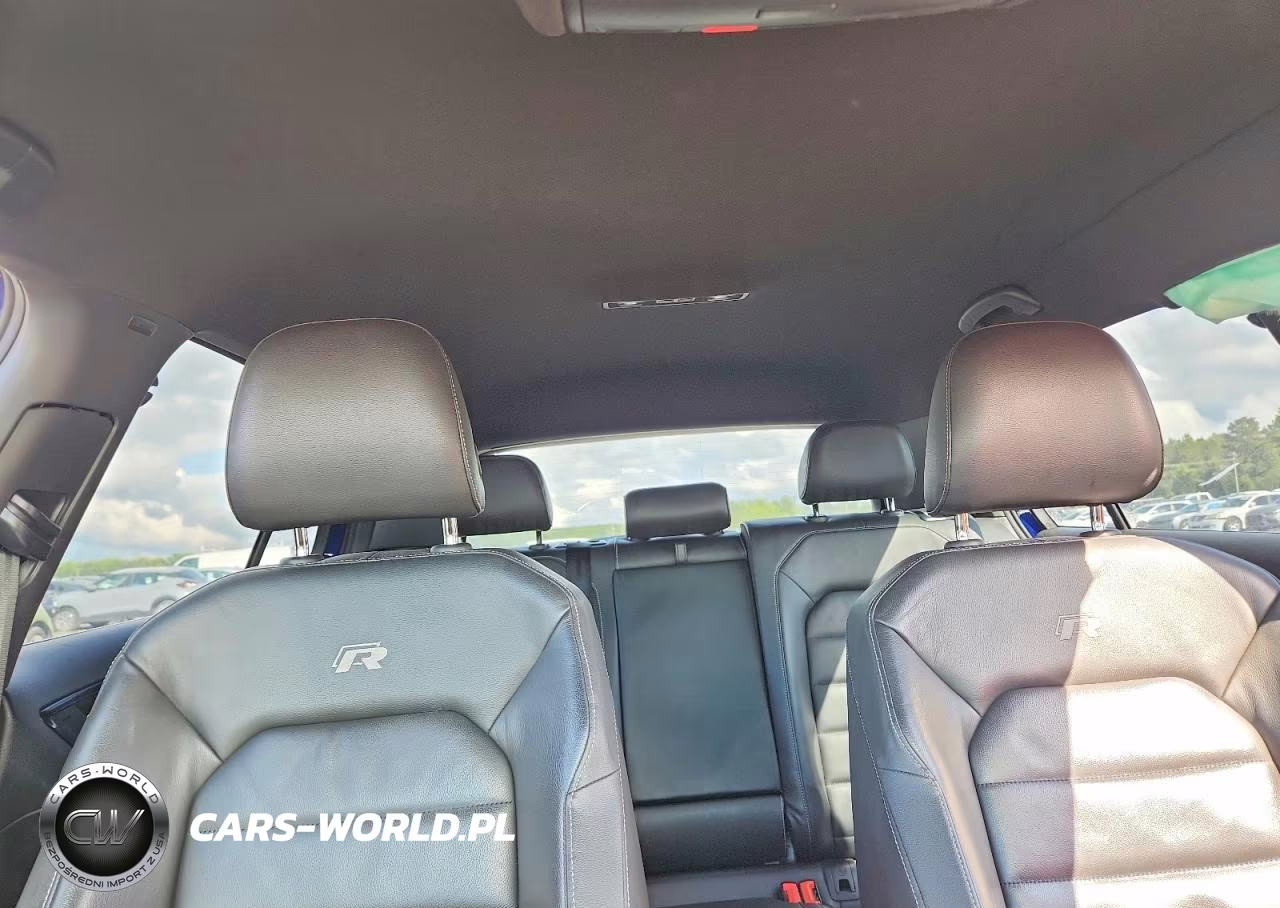2015 Volkswagen Golf R VIN:WVWLF7AU3FW210975 - 10