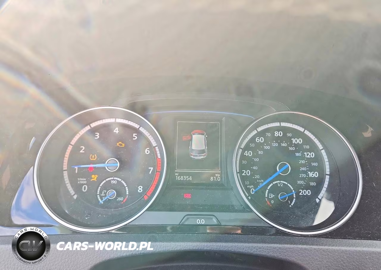 2015 Volkswagen Golf R VIN:WVWLF7AU3FW210975 - 9