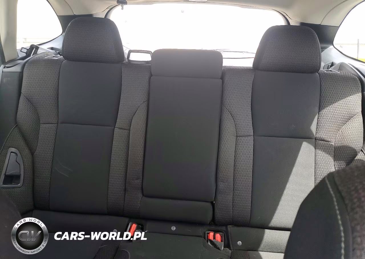 2020 Subaru Outback Premium VIN:4S4BTACC8L3211215 - 10