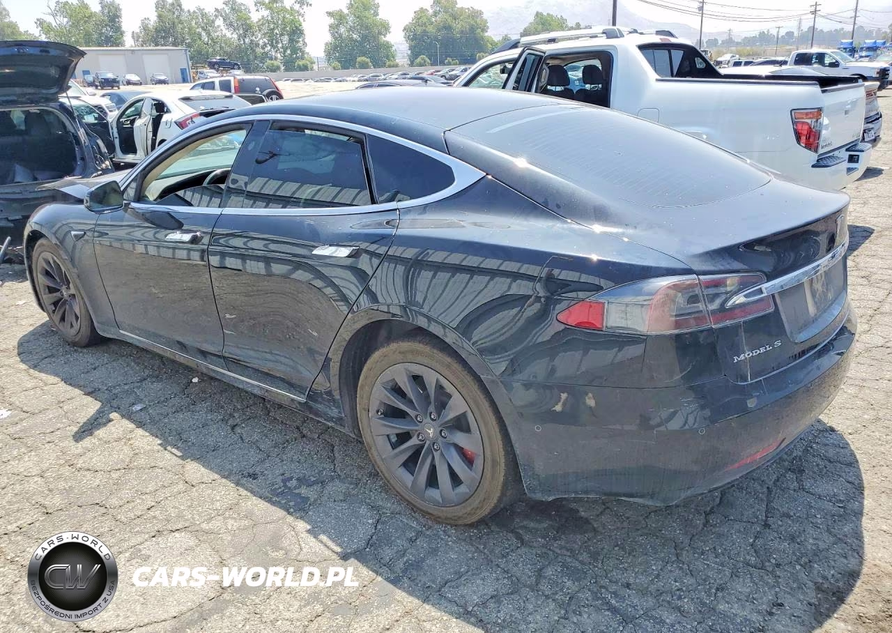 2018 Tesla Model S VIN:5YJSA1E20JF260357 - 2