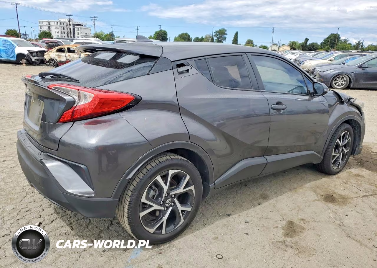 2018 Toyota C-Hr Xle VIN:NMTKHMBX1JR030026 - 3