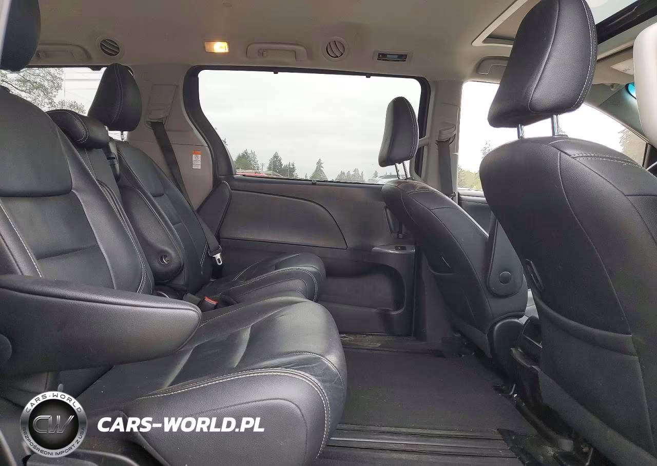 2015 Toyota Sienna Sport VIN:5TDXK3DC1FS531132 - 11