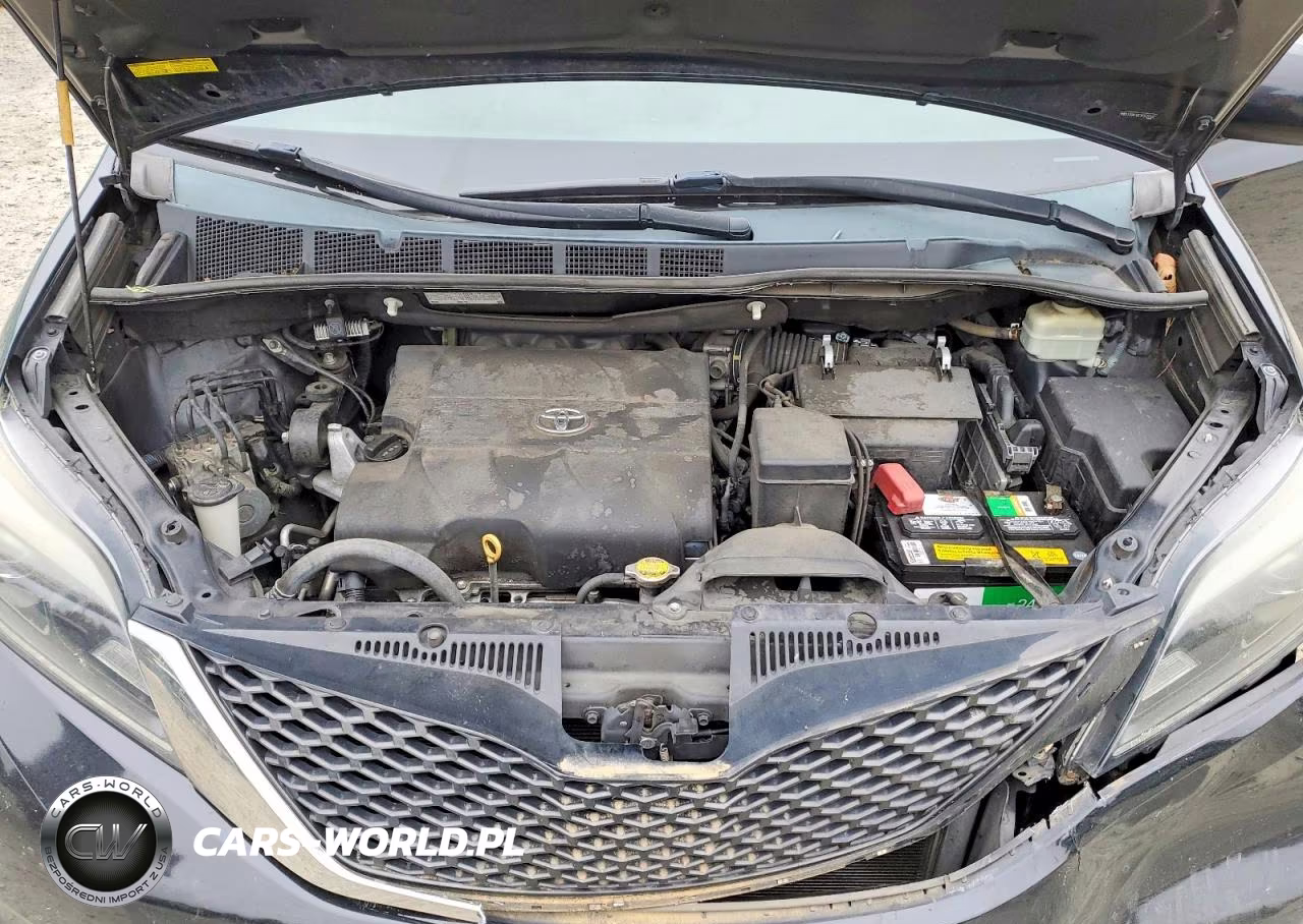 2015 Toyota Sienna Sport VIN:5TDXK3DC1FS531132 - 12