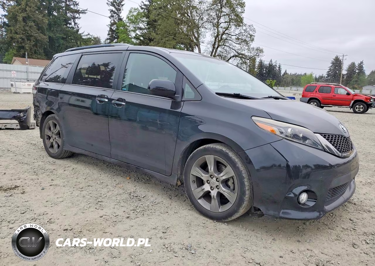 2015 Toyota Sienna Sport VIN:5TDXK3DC1FS531132 - 4