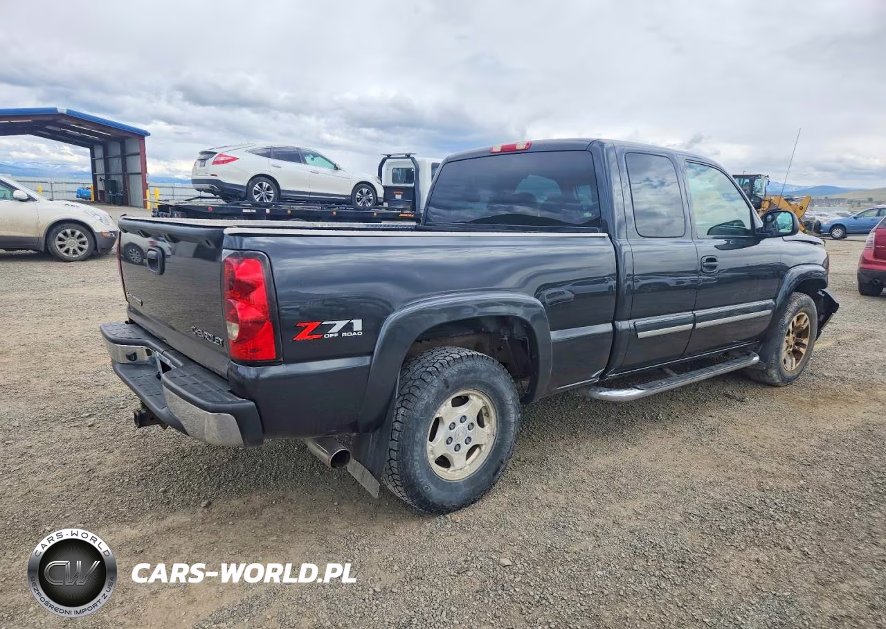 2005 Chevrolet Silverado K1500 VIN:1GCEK19B15E296425 - 3