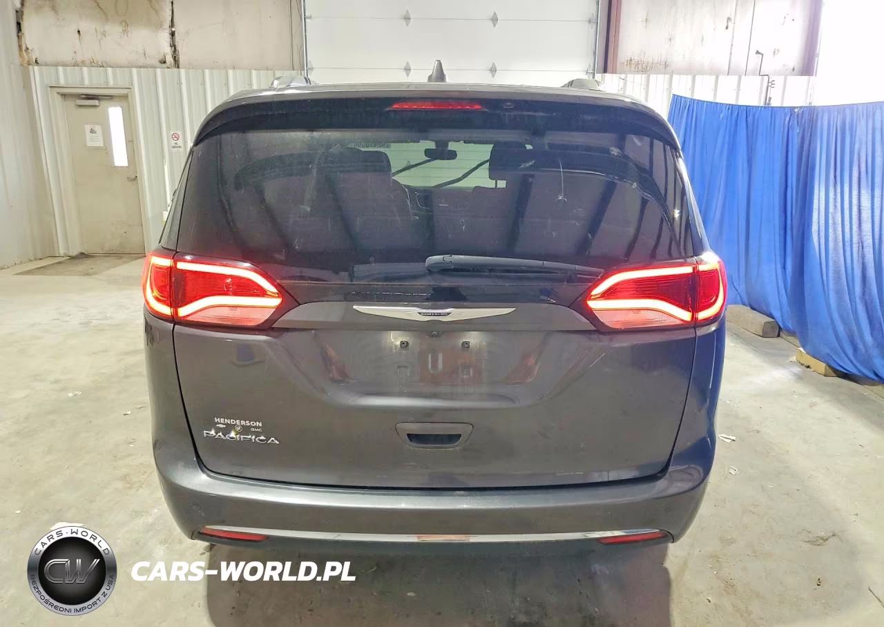 2019 Chrysler Pacifica Touring L VIN:2C4RC1BG9KR665762 - 6