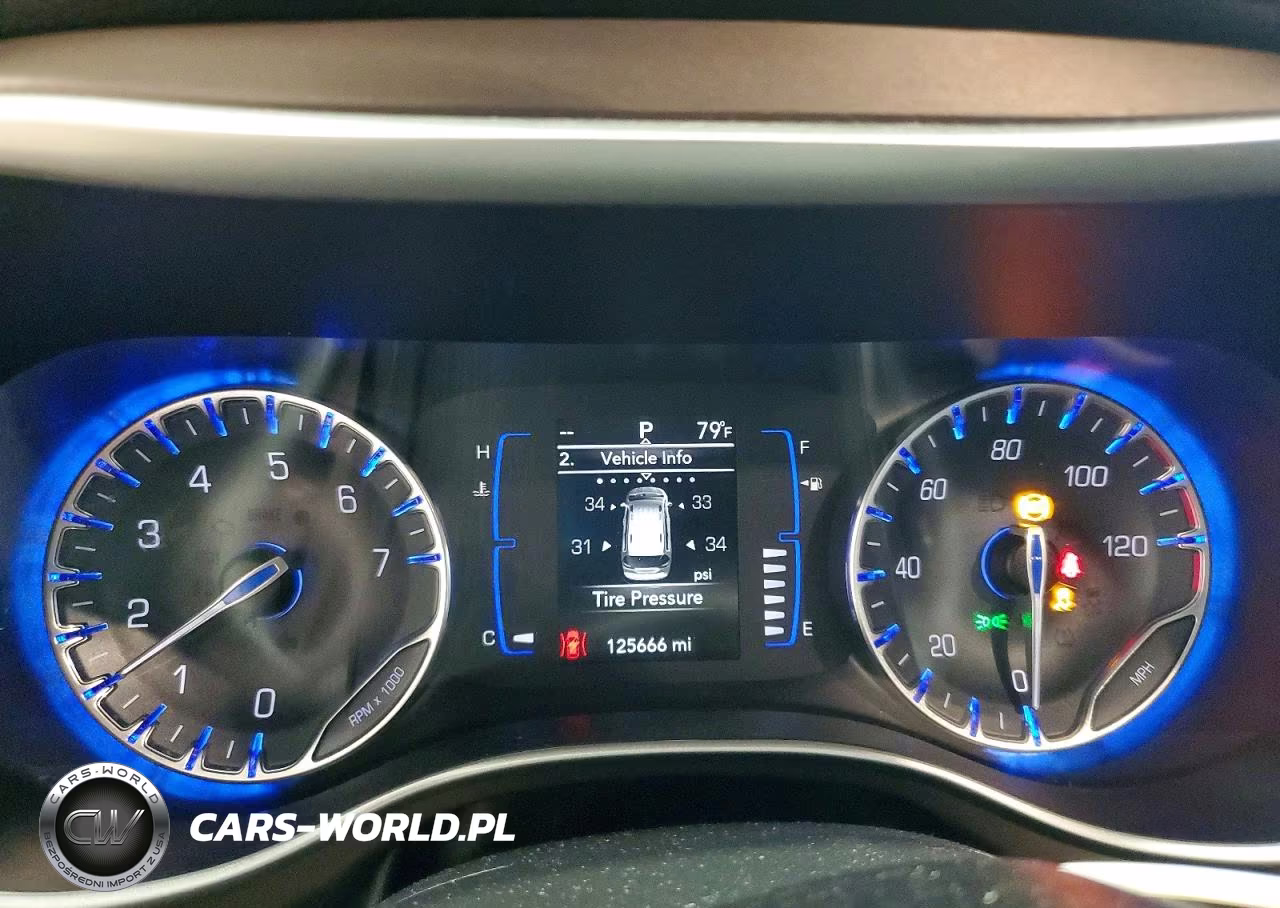 2019 Chrysler Pacifica Touring L VIN:2C4RC1BG9KR665762 - 9