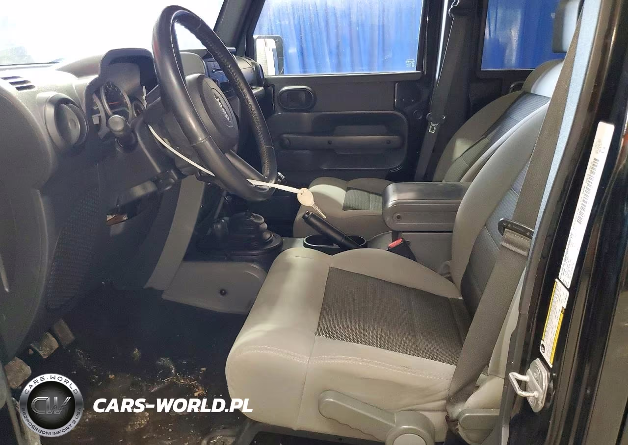 2010 Jeep Wrangler Unlimited Sport VIN:1J4BA3H19AL194221 - 7