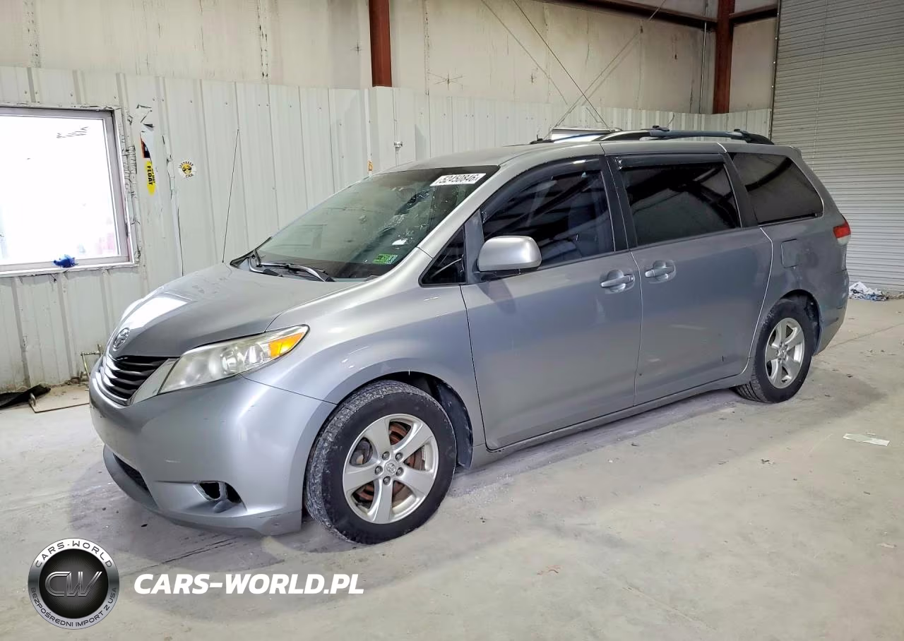 2013 Toyota Sienna Le