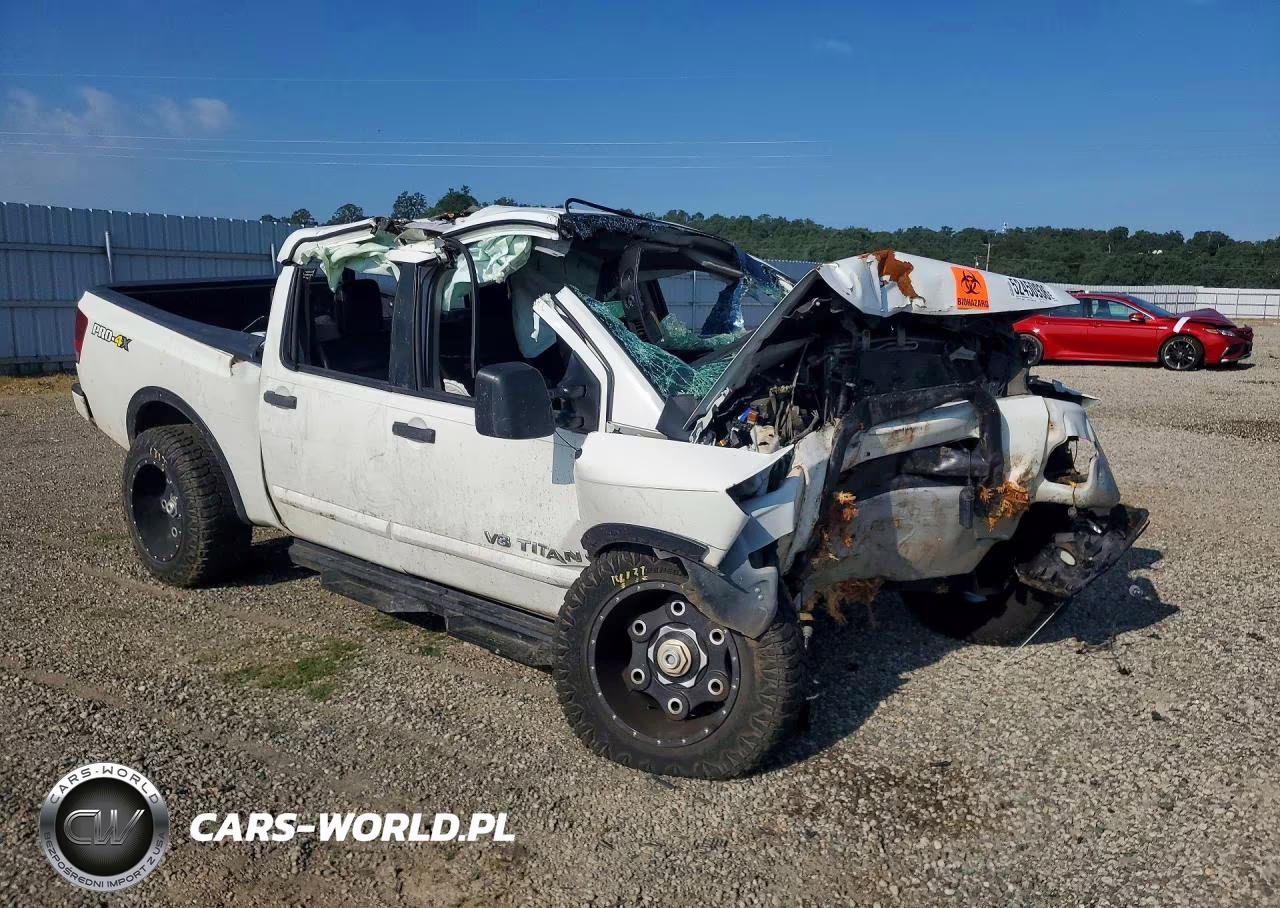 2015 Nissan Titan Pro-4X VIN:1N6BA0ECXFN510499 - 4