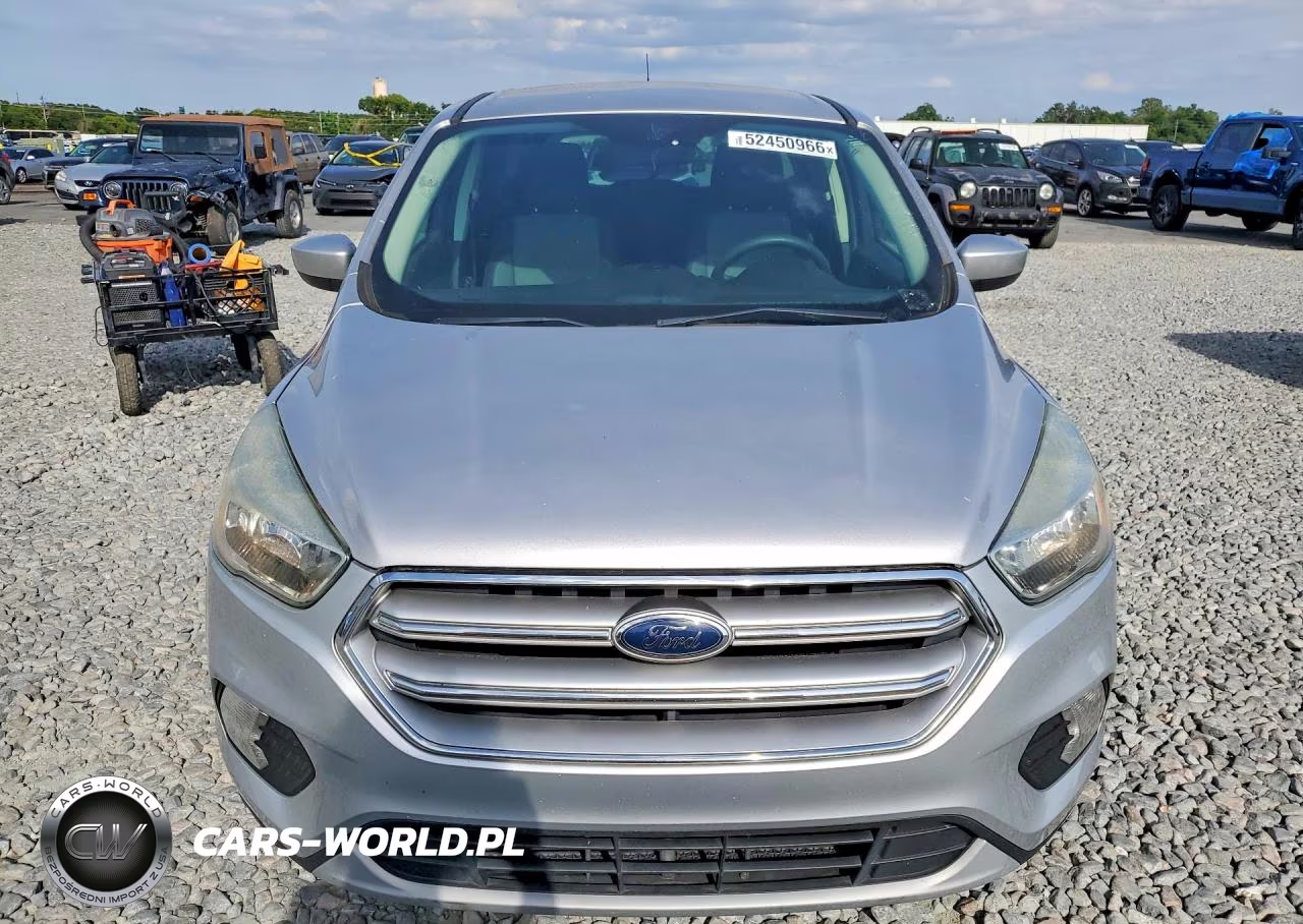 2017 Ford Escape Se VIN:1FMCU9GD7HUB15080 - 5