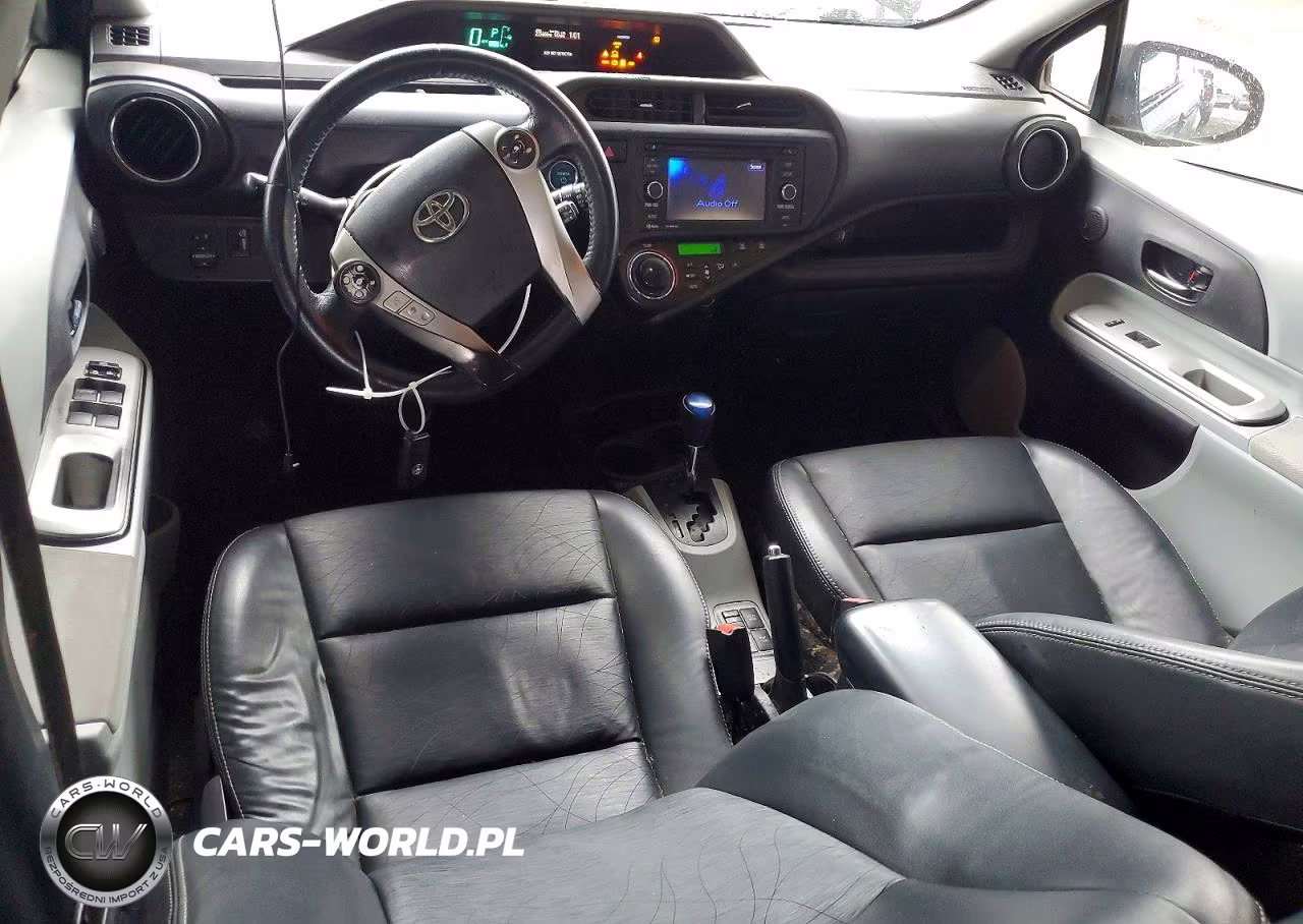 2013 Toyota Prius C Four VIN:JTDKDTB32D1037573 - 8