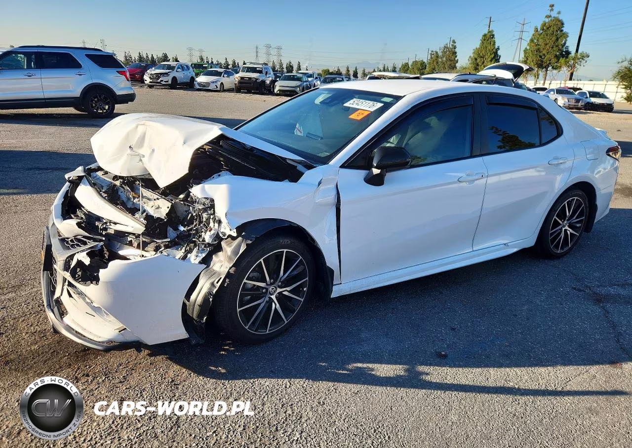 2022 Toyota Camry Se – zdjęcie 1 z 12