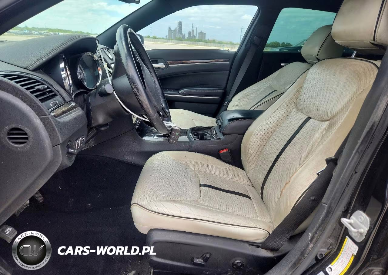 2014 Chrysler 300 VIN:2C3CCAAG3EH327554 - 7