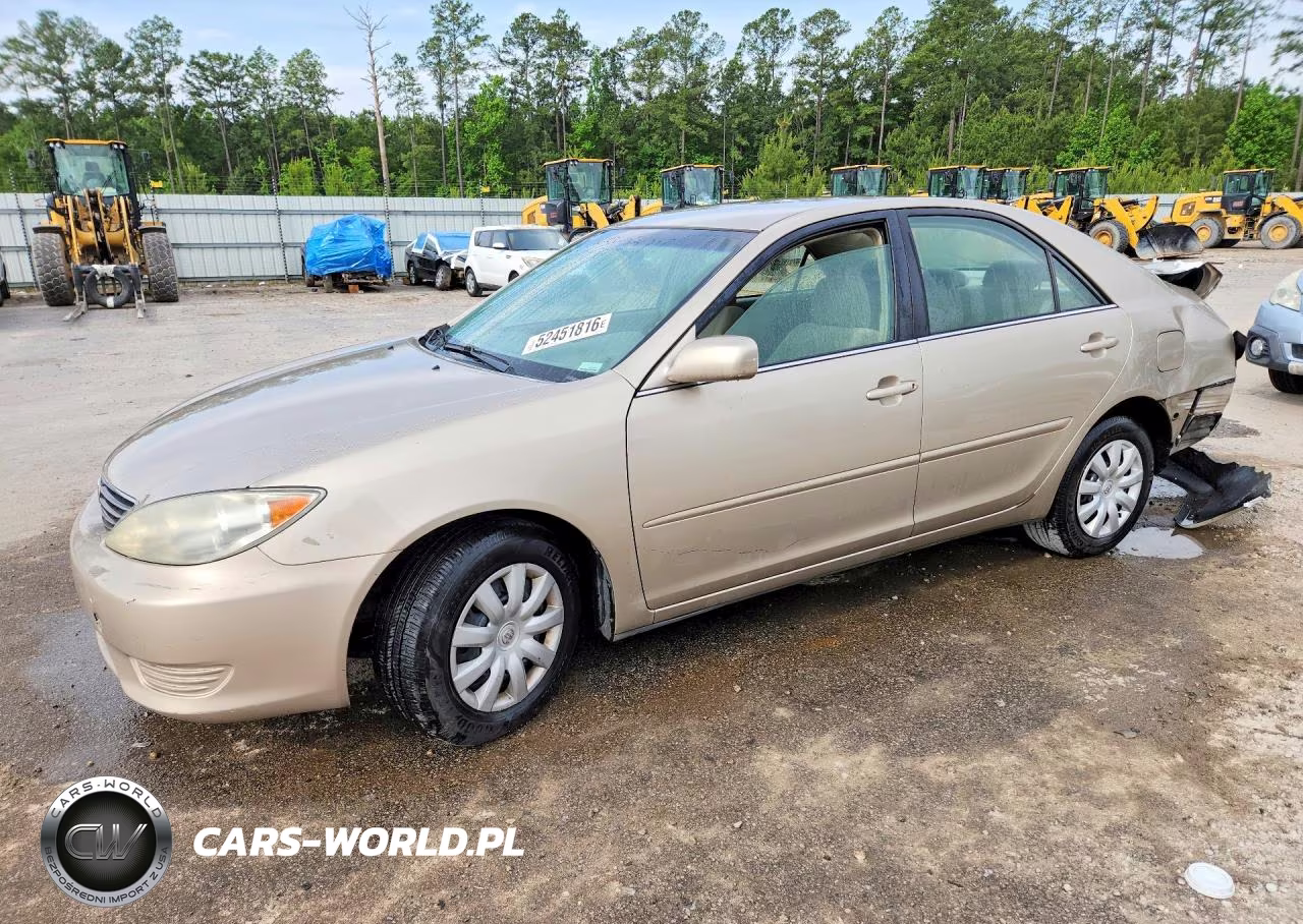 2005 Toyota Camry Le – zdjęcie 1 z 12