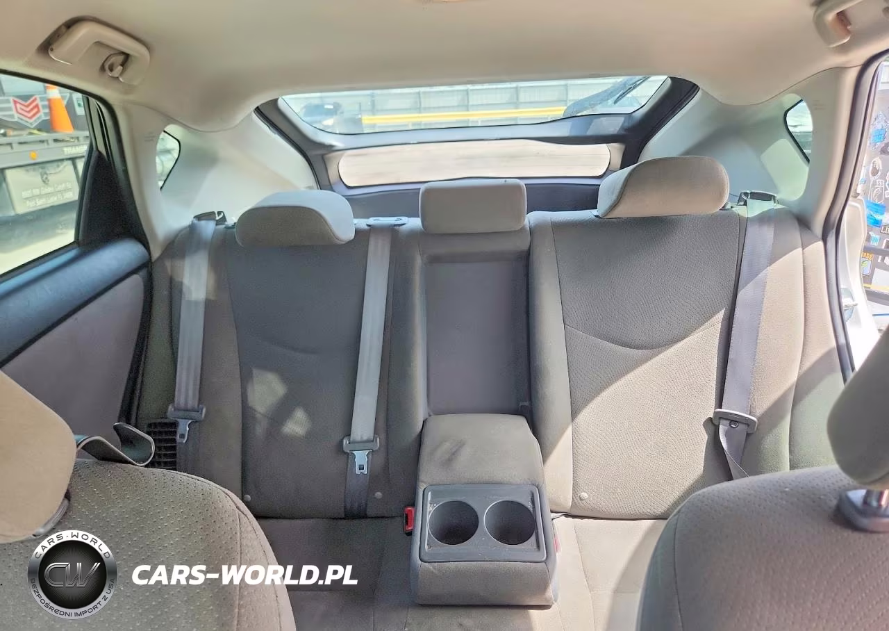 2015 Toyota Prius Two VIN:JTDKN3DU5F0458604 - 10