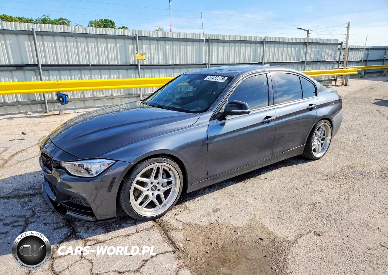 2013 BMW 335 I – zdjęcie 1 z 12