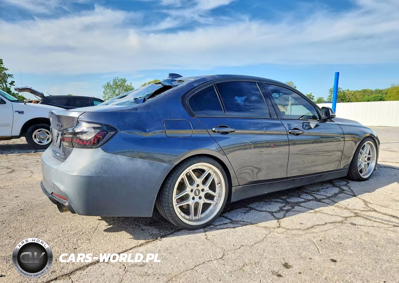 2013 BMW 335 I VIN:WBA3A9G51DNP37987 - 3