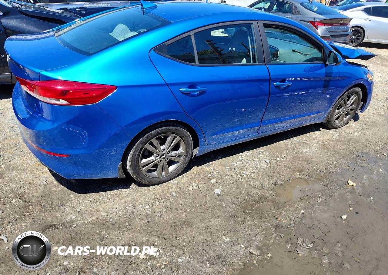 2018 Hyundai Elantra Sel VIN:5NPD84LF1JH357435 - 3