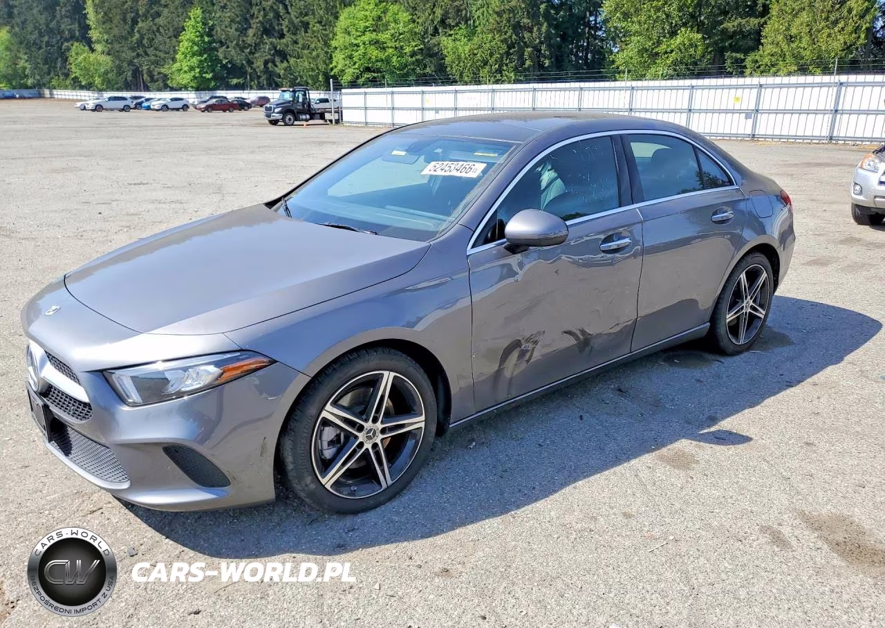 2022 Mercedes-Benz A 220