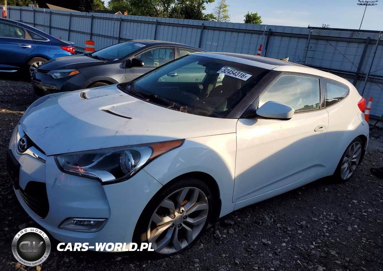 2013 Hyundai Veloster Base