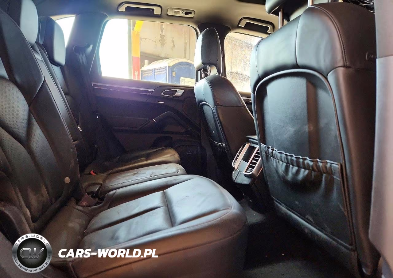 2012 Porsche Cayenne VIN:WP1AA2A28CLA03758 - 11