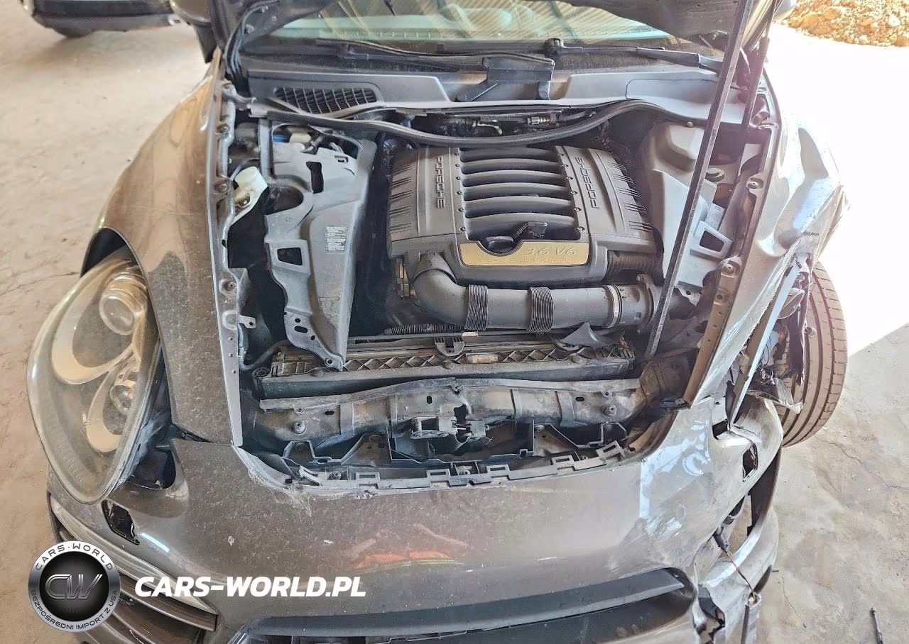 2012 Porsche Cayenne VIN:WP1AA2A28CLA03758 - 12