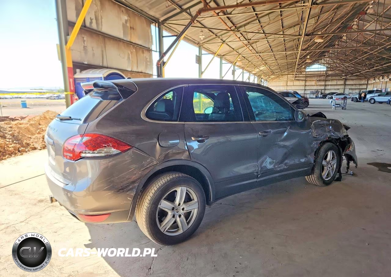 2012 Porsche Cayenne VIN:WP1AA2A28CLA03758 - 3